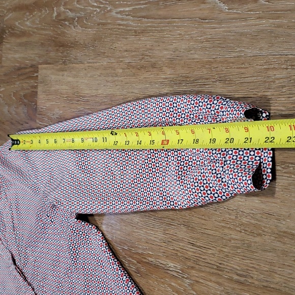 (XS) Joie 100% Silk Geometric Flowy Blouse Business Casual Luxury Formal - Picture 8 of 12